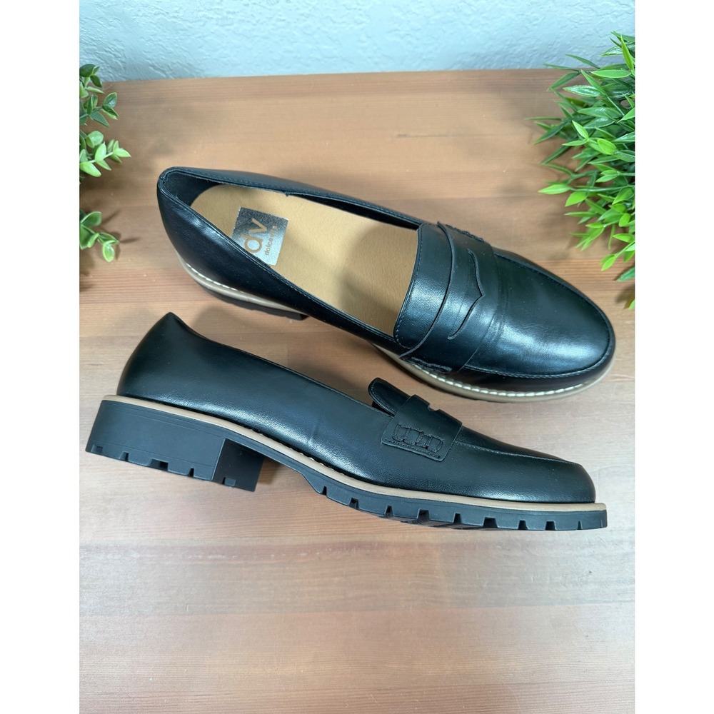 dv dolce vita Womens Catalina Black Lug Sole Penny Loafers Size 10